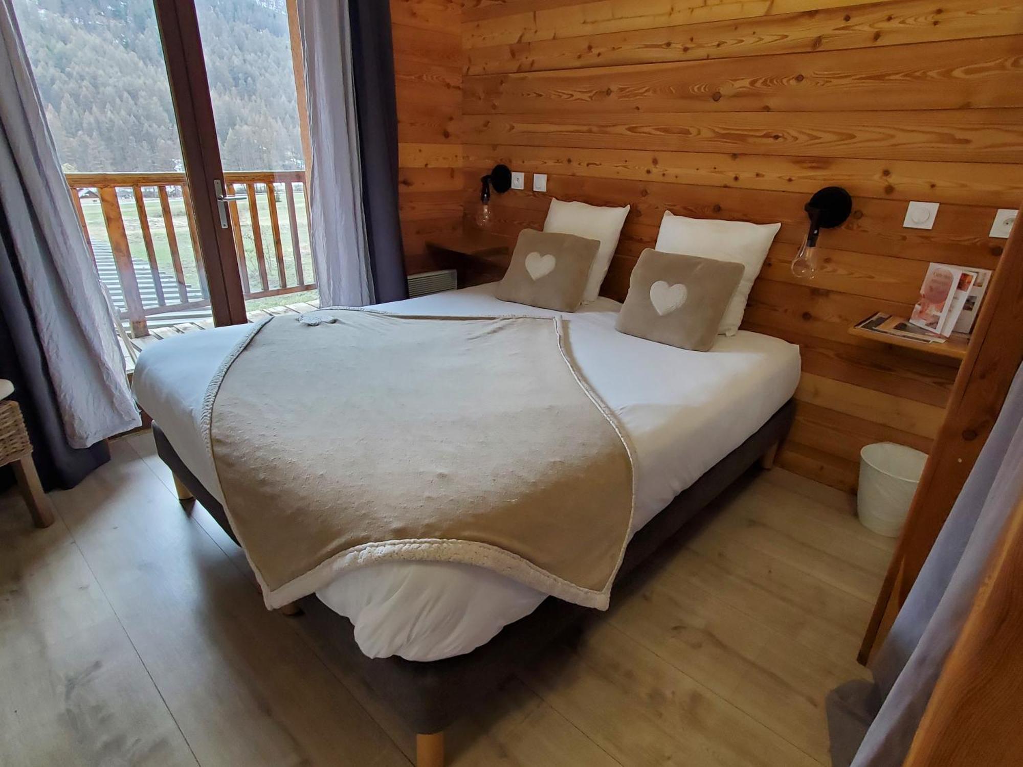 Hotel L'Echaillon Névache エクステリア 写真
